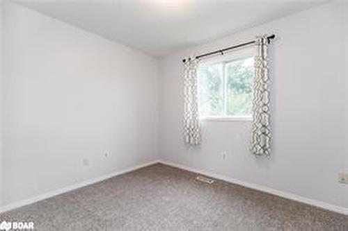 43 Laidlaw Drive, Barrie, ON - Indoor Photo Showing Other Room