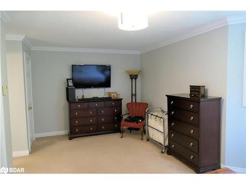 366 Cundles Road W, Barrie, ON - Indoor Photo Showing Bedroom