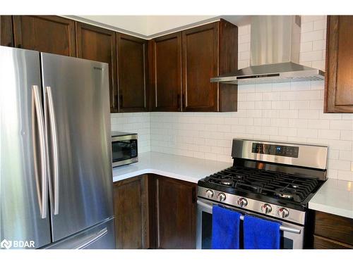 366 Cundles Road W, Barrie, ON - Indoor Photo Showing Kitchen