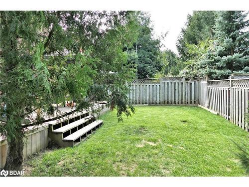 366 Cundles Road W, Barrie, ON - Outdoor With Backyard