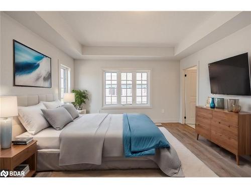 184 Durham Avenue, Barrie, ON - Indoor Photo Showing Bedroom