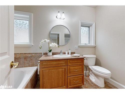 28 Pine Court, Port Perry, ON - Indoor Photo Showing Bathroom