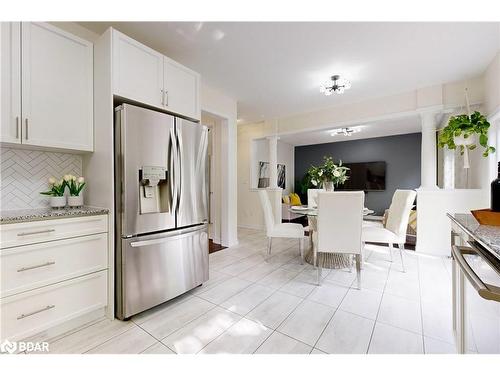 269 Bruce Cameron Drive Drive, Bowmanville, ON - Indoor Photo Showing Kitchen