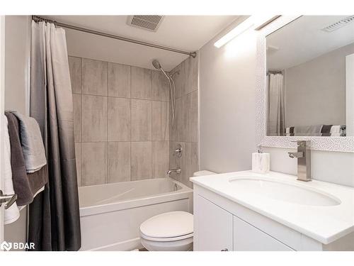 269 Bruce Cameron Drive Drive, Bowmanville, ON - Indoor Photo Showing Bathroom