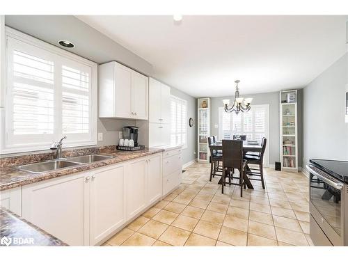 187 Sproule Drive, Barrie, ON - Indoor Photo Showing Kitchen With Double Sink