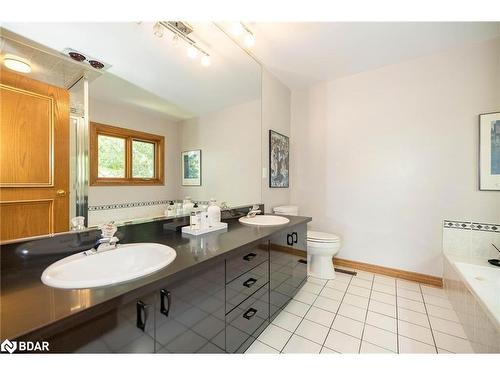 12 Lincoln Place, Unionville, ON - Indoor Photo Showing Bathroom