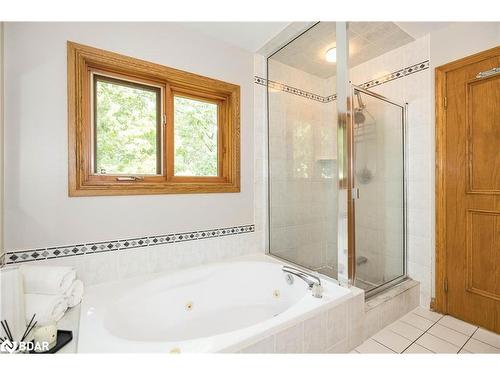 12 Lincoln Place, Unionville, ON - Indoor Photo Showing Bathroom