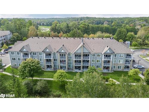 112-50 Mulligan Lane, Wasaga Beach, ON - Outdoor With Facade