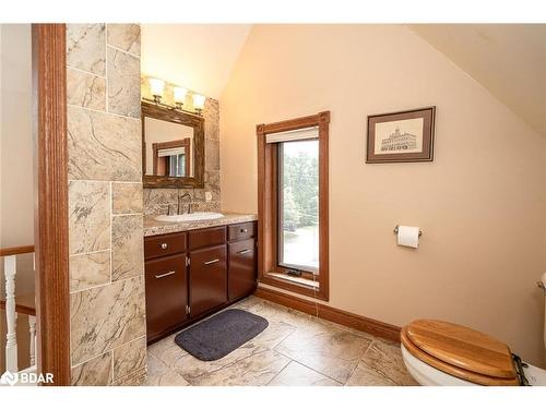 102 Wellington Street E, Alliston, ON - Indoor Photo Showing Bathroom