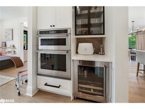 660 Mapleview Drive E, Innisfil, ON - Indoor Photo Showing Kitchen