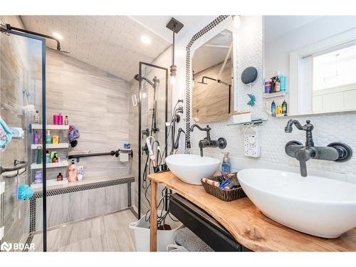 356 Third Street, Midland, ON - Indoor Photo Showing Bathroom