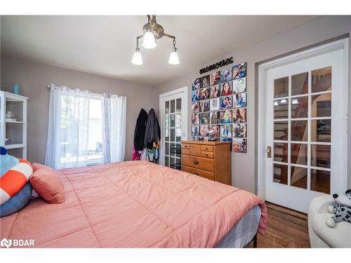 356 Third Street, Midland, ON - Indoor Photo Showing Bedroom