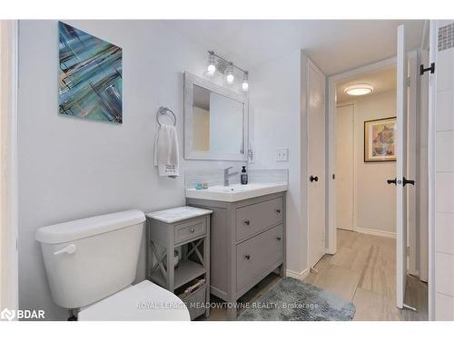 219-65 Bristol Road E, Mississauga, ON - Indoor Photo Showing Bathroom