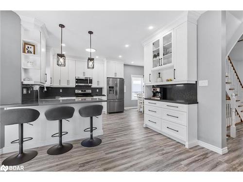 11 Black Ash Trail, Barrie, ON - Indoor Photo Showing Kitchen With Upgraded Kitchen