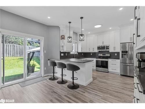 11 Black Ash Trail, Barrie, ON - Indoor Photo Showing Kitchen With Stainless Steel Kitchen With Upgraded Kitchen