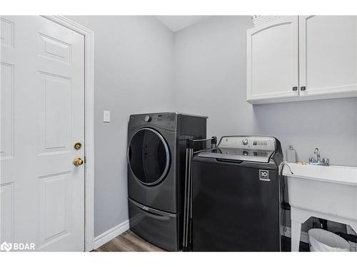 11 Black Ash Trail, Barrie, ON - Indoor Photo Showing Laundry Room