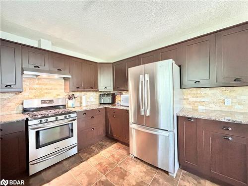 24 Broadview Street, Collingwood, ON - Indoor Photo Showing Kitchen With Stainless Steel Kitchen