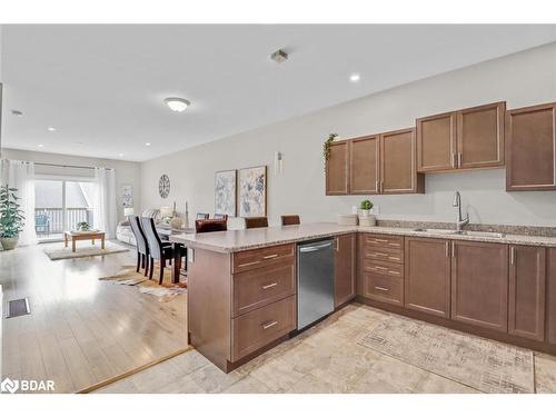 92 Lily Drive, Orillia, ON - Indoor Photo Showing Kitchen