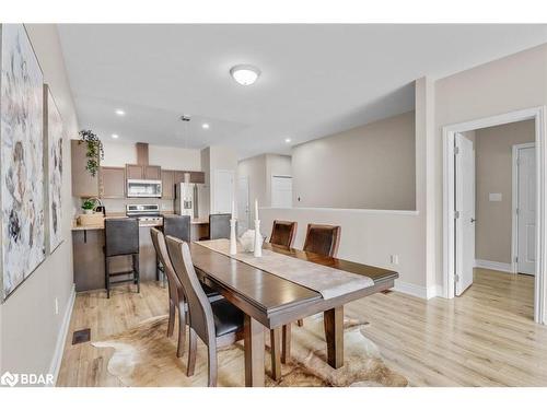 92 Lily Drive, Orillia, ON - Indoor Photo Showing Dining Room