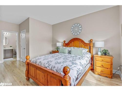 92 Lily Drive, Orillia, ON - Indoor Photo Showing Bedroom