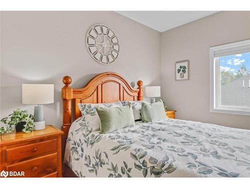 92 Lily Drive, Orillia, ON - Indoor Photo Showing Bedroom