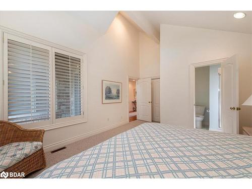 1373 Maple Road, Innisfil, ON - Indoor Photo Showing Bedroom