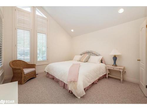 1373 Maple Road, Innisfil, ON - Indoor Photo Showing Bedroom