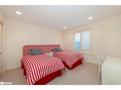 1373 Maple Road, Innisfil, ON - Indoor Photo Showing Bedroom