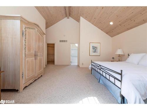 1373 Maple Road, Innisfil, ON - Indoor Photo Showing Bedroom