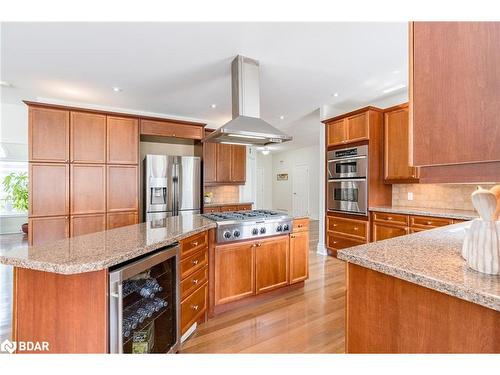 39 Vanderpost Crescent, Thornton, ON - Indoor Photo Showing Kitchen