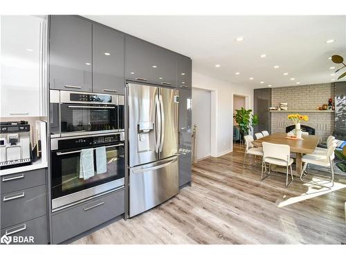 51 Gibbon Drive, Barrie, ON - Indoor Photo Showing Kitchen With Upgraded Kitchen