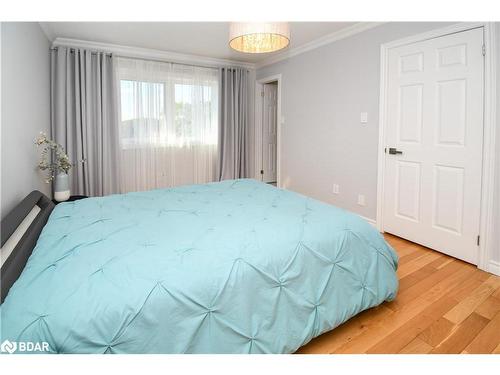 51 Gibbon Drive, Barrie, ON - Indoor Photo Showing Bedroom