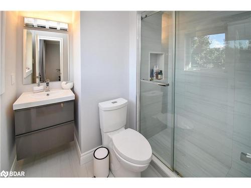 51 Gibbon Drive, Barrie, ON - Indoor Photo Showing Bathroom