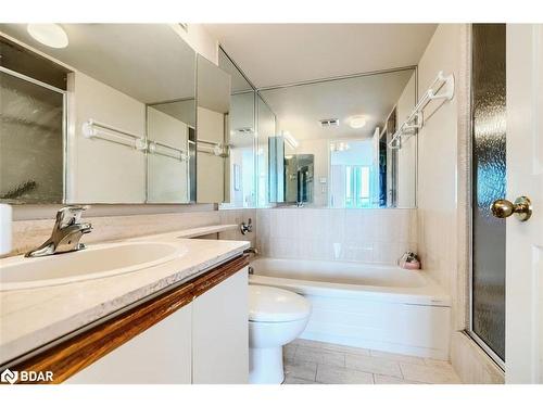 803-20 Cherrytree Drive, Brampton, ON - Indoor Photo Showing Bathroom