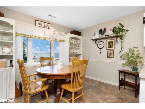 238 Robins Point Road, Victoria Harbour, ON - Indoor Photo Showing Dining Room