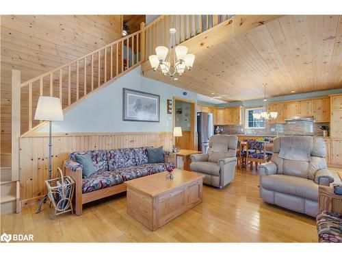 26 Algonquin Trail, Wasaga Beach, ON - Indoor Photo Showing Living Room