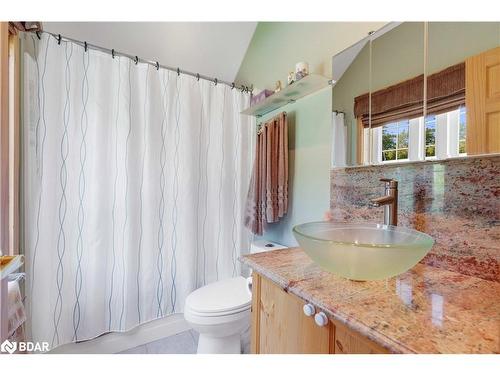 26 Algonquin Trail, Wasaga Beach, ON - Indoor Photo Showing Bathroom