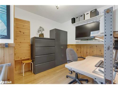 26 Algonquin Trail, Wasaga Beach, ON - Indoor Photo Showing Office