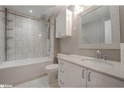 509-304 Essa Road, Barrie, ON - Indoor Photo Showing Bathroom