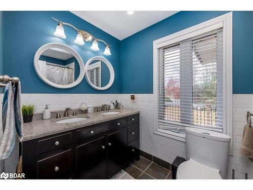 1043 Peter Street W, Oro-Medonte, ON - Indoor Photo Showing Bathroom