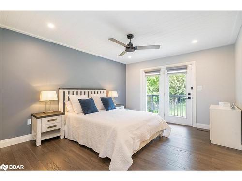 1171 North Shore Drive, Innisfil, ON - Indoor Photo Showing Bedroom