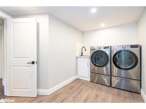 1171 North Shore Drive, Innisfil, ON - Indoor Photo Showing Laundry Room