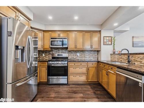 46 Corvette Court, Brampton, ON - Indoor Photo Showing Kitchen