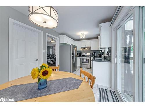 108 Thrushwood Drive, Barrie, ON - Indoor Photo Showing Dining Room