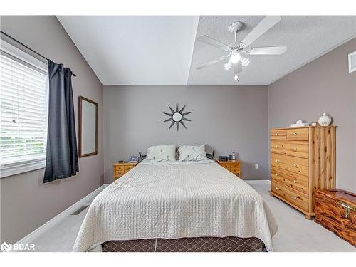 108 Thrushwood Drive, Barrie, ON - Indoor Photo Showing Bedroom