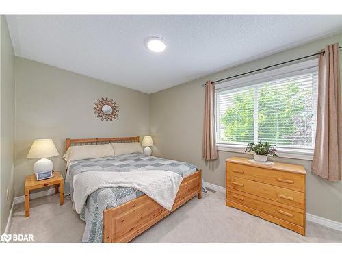 108 Thrushwood Drive, Barrie, ON - Indoor Photo Showing Bedroom