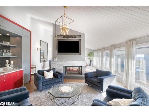 1 Northridge Trail, Caledon, ON - Indoor Photo Showing Living Room With Fireplace