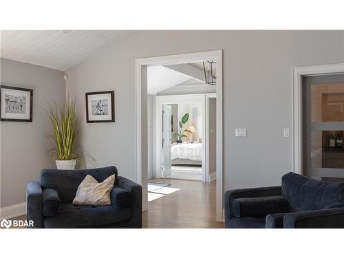 1 Northridge Trail, Caledon, ON - Indoor Photo Showing Living Room