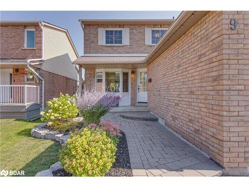 9 Lindsay Court, Barrie, ON - Outdoor With Deck Patio Veranda