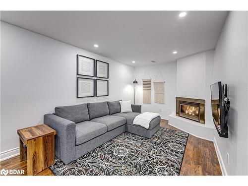 9 Lindsay Court, Barrie, ON - Indoor Photo Showing Living Room With Fireplace